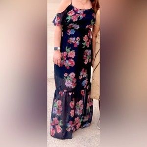 New York & Company Cold Shoulder Maxi Dress for Women, Floral Ruffles, Size M